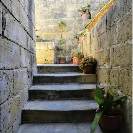 Landhuis 400yr In Gozo - Separate