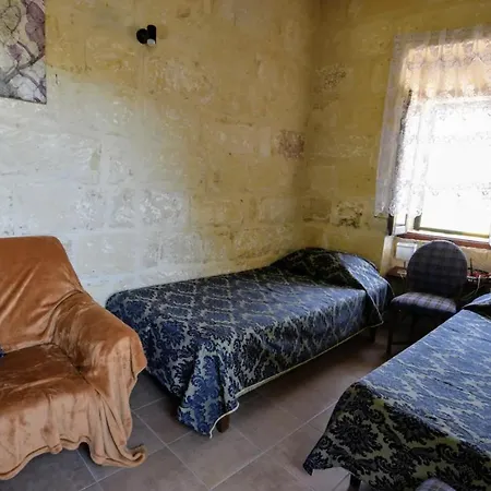 400yr In Gozo - Separate Landhuis Xagħra