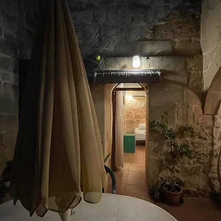 400yr In Gozo - Separate Landhuis