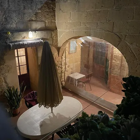 400yr In Gozo - Separate Landhuis Xagħra