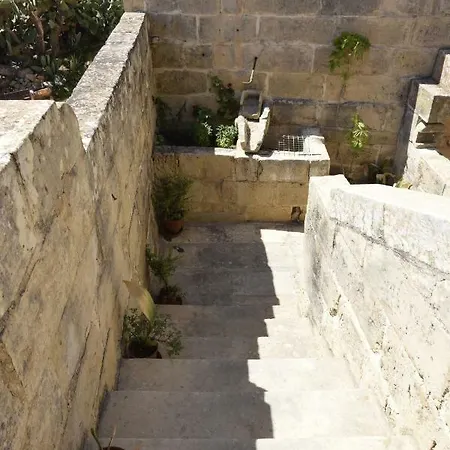 400yr In Gozo - Separate Landhuis *