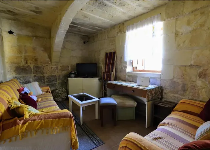 Casa di campagna 400yr In Gozo - Separate