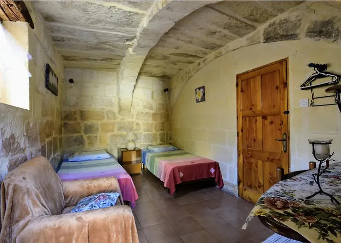 Casa di campagna 400yr In Gozo - Separate *