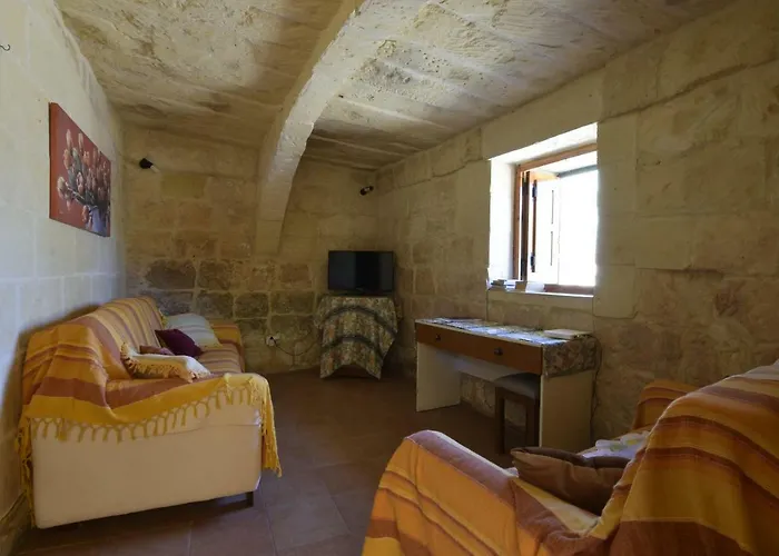 Casa di campagna 400yr In Gozo - Separate