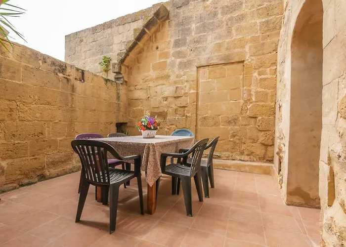 Casa di campagna 400yr In Gozo - Separate
